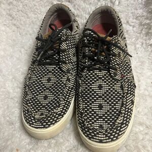 Twisted Black and Cream Geometric Patterned men’s Sneakers SZ11M